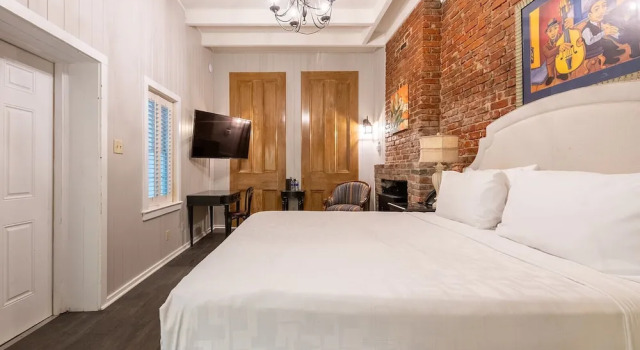 Номер Deluxe New Orleans Courtyard Hotel by the French Quarter