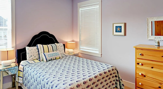 2751 SW Beach Ave Home 3 Bedrooms 2.5 Bathrooms Home, Varaa Lomakoti Lincoln City Oregon Coast