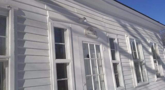 West Dover Inn