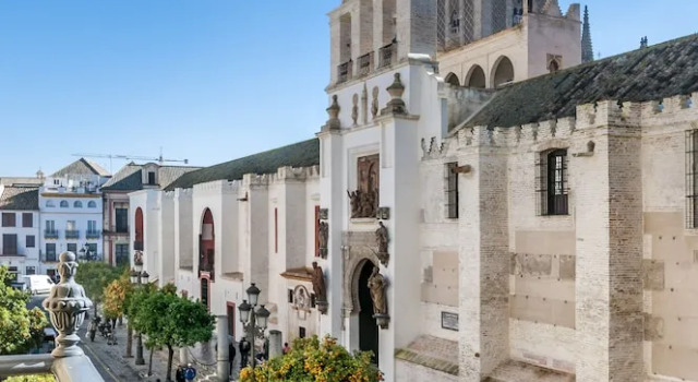 Apartment With a View of the Cathedral 2 Bedrooms. Catedral Terrace II