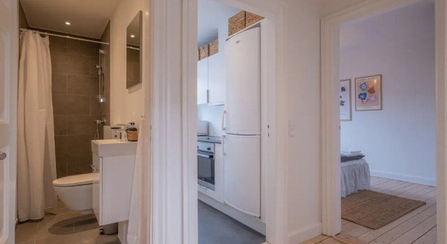 Апартаменты 1 Bed Apartment Sleeps 2 With Parking, Wifi, Tv