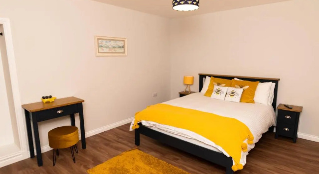 Апартаменты Netherdale House & The Coach House