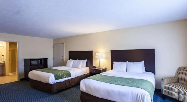 Номер Standard Comfort Suites East Lincoln - Mall Area
