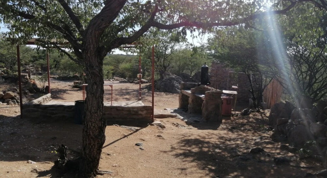 Tienda Ann's Lodge & Camping