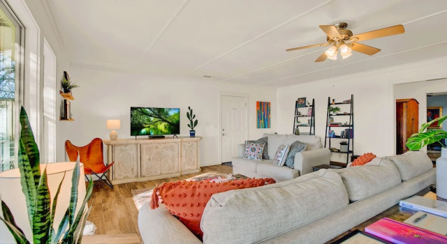 Gorgeous Haus-cabin Combo-bbq and XL Patio-min to Main St!