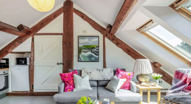 Apartment The Loft Llandrindod Wells, Забронировать Апартаменты/квартира Отели Сноудония с парковкой, Парковка