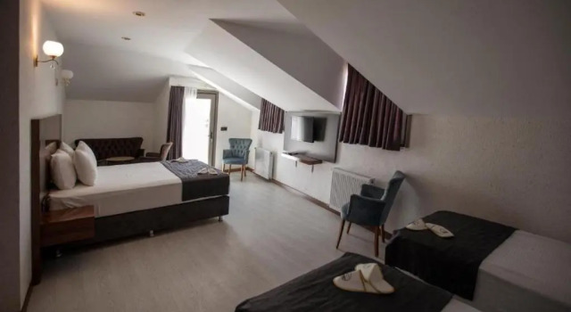 Четырёхместный номер Standard Med Airport Hotel
