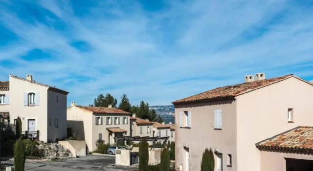 Les Coteaux de Pont Royal en Provence - maeva Home - Maison 3 Pièces 6 Perso 77, Забронировать Апартаменты/квартира Отели Буш-дю-Рон с парковкой, Парковка