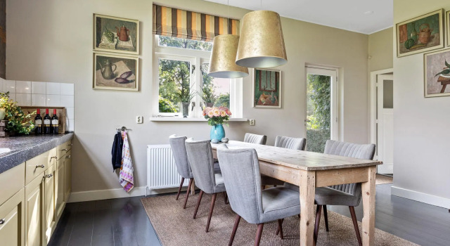 Spectacular Farmhouse with Terrace, Garden, Parking, Parasol, Rezervovat Hotel Alkmaar 