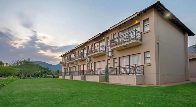 Three Oaks And An Aloe Boutique Hotel, Reservar Hotel boutique Hartbeespoort 