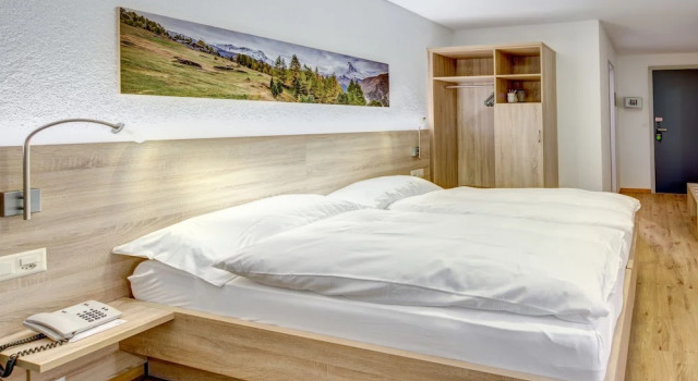 Двухместный номер Superior с балконом и с видом на горы Matterhorn Inn - Wellness & Dining - at Zermatt Shuttle Station
