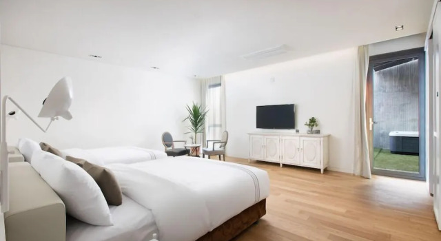 Люкс Royal Дуплекс Hotel Barahan Jeonju