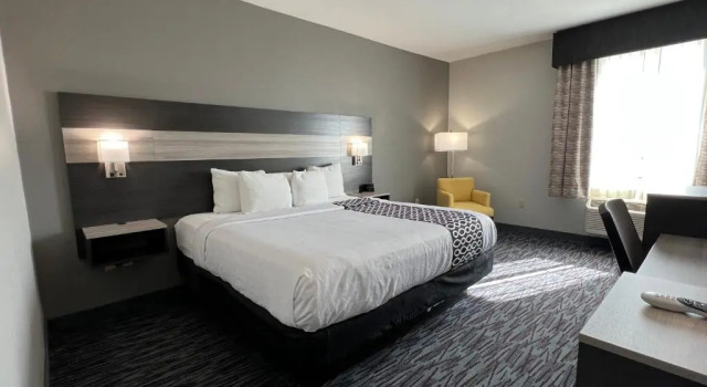 Номер Standard с видом на парк La Quinta by Wyndham Allen at The Village