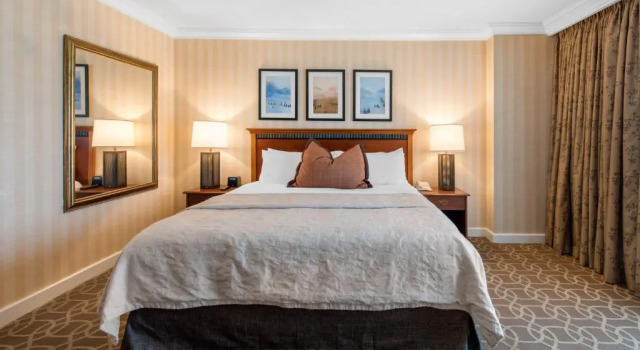 Номер Deluxe Omni Interlocken Hotel