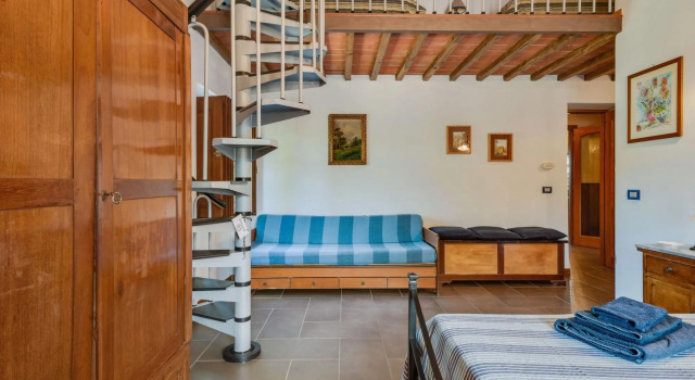 Belvilla by OYO Tranquil Farmhouse near Nightlife, Buchen Sie Ferienhaus Terranuova Bracciolini 