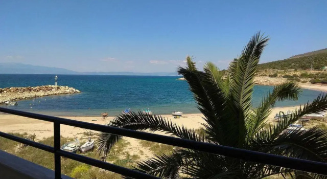 Апартаменты Maries sea view house