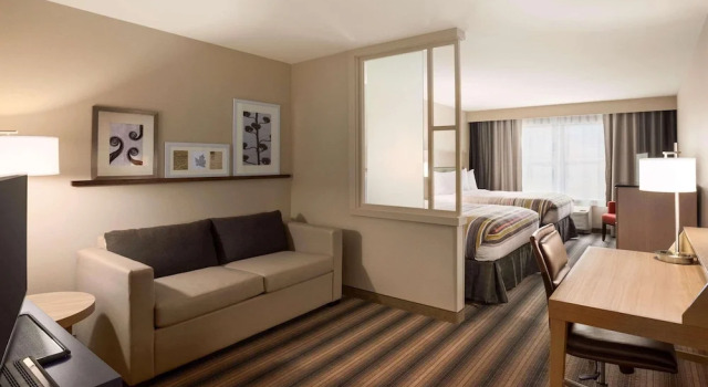 Люкс Country Inn & Suites by Radisson, Bozeman, MT