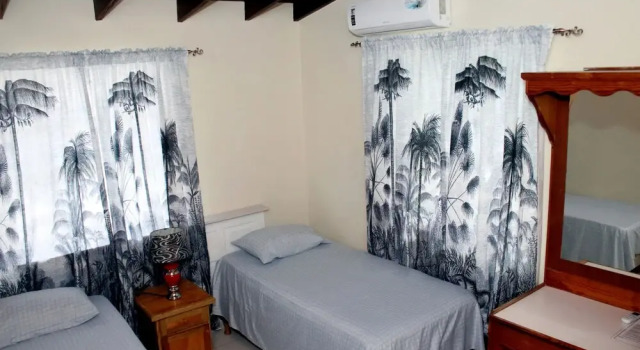 Miami Beach 3bedrooms Apartments, Book Apartment Oistins Barbados