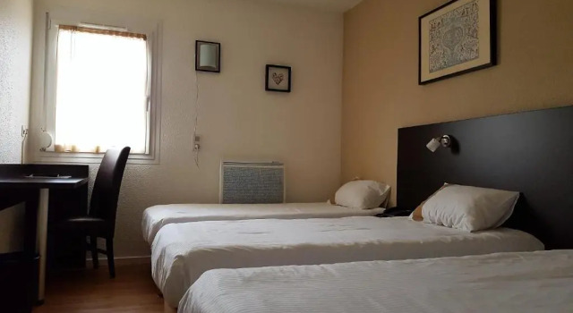 Трёхместный номер Standard Hôtel dAlsace
