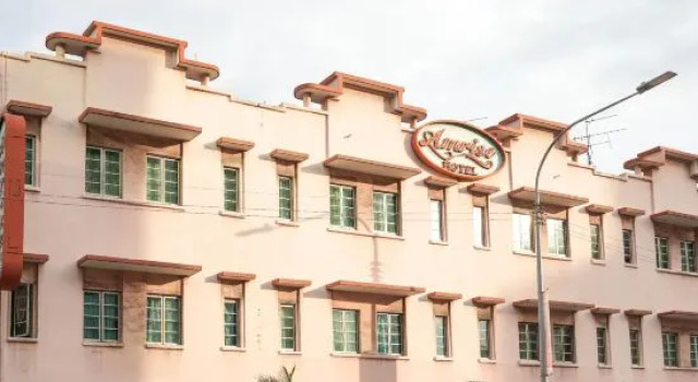Amrise Hotel Express (Check in at 10PM, Check out at 09AM)