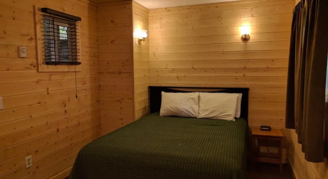 Двухместный номер Standard с видом на парк Emerald Forest Cabins