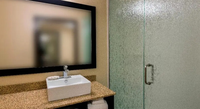 Номер Standard Red Roof Inn PLUS+ & Suites Malone