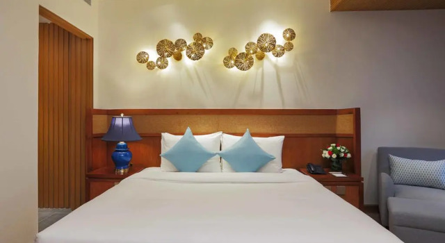 Номер Executive A&EM - The Petit Hotel