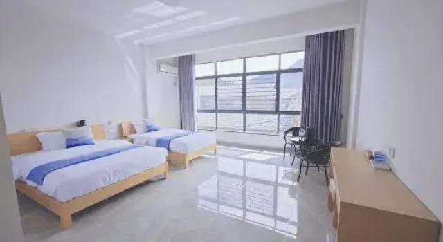 Wuyishan Qi Chi Shan She (Jiuquxi Bamboo Raft Wharf Branch), Book Hotel Wuyishan Fujian