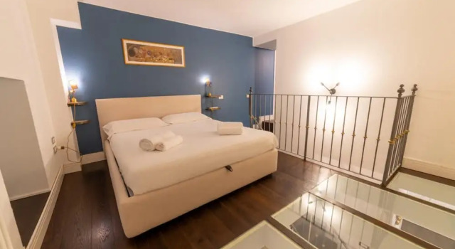 Via Carlo De Cesare 15, Buchen Sie Ferienwohnung Neapel Kampanien