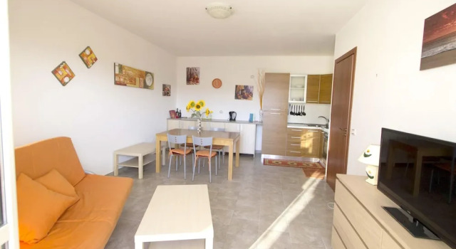 Apartment With one Bedroom in Caulonia Marina, With Pool Access, Furnished Balcony and Wifi - 100 m From the Beach, Book Lejlighed Lejligheder i Caulonia, Lejlighed