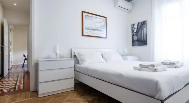 Italianway Easy - Campania 7, Buchen Sie Ferienwohnung Mailand Lombardei