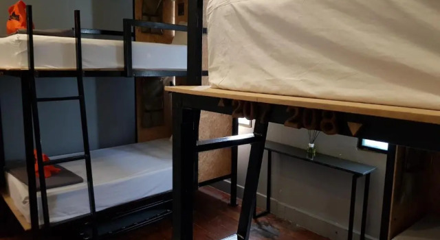 Quadricycle (четырёхместный) номер Standard Bangkok Bed and Bike
