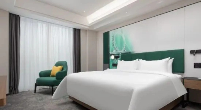 Двухместный люкс Business Hampton by Hilton Anqiu