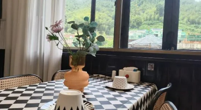 Liangyu Guesthouse (Tonglu Shishe Village), Rezerwuj Hotel Hotele w Hangzhou z basenem, Basen