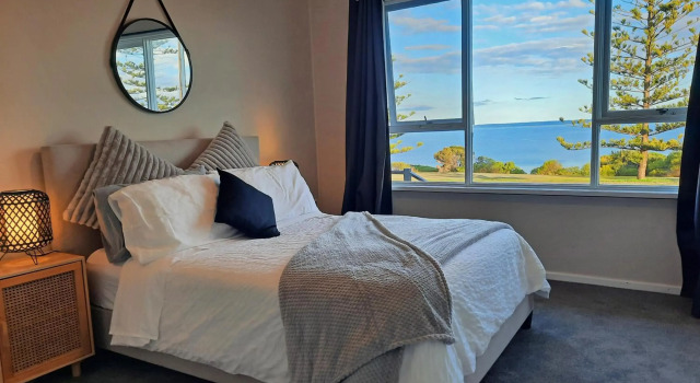 Captains on-the-seafront - 4 br stunning sea views, Boek Hotel Hotels in Kangaroo Island met parkeren, Parkeren