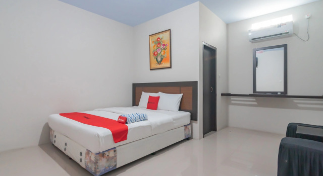 RedDoorz Syariah near Stasiun Cianjur