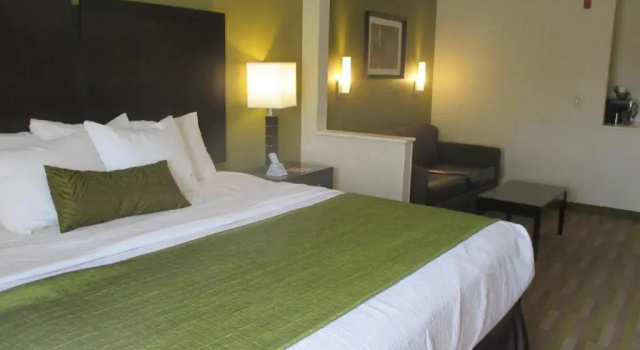Шестиместный люкс Best Western Hilliard Inn & Suites