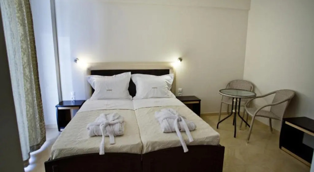 RG Status Hotel