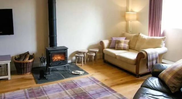Douglas Cottage, Book Vacation Home Wrexham Clwyd