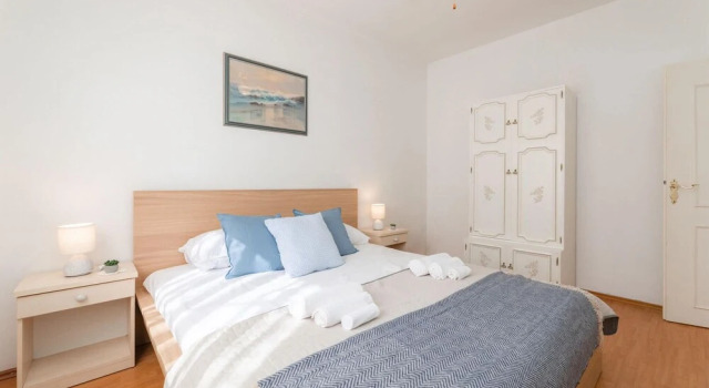 Awesome Home In Supetar With Wifi, Prenota Hotel San Pietro di Brazza 