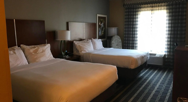 Номер Standard Holiday Inn Express & Suites Perry-National Fairground Area by IHG