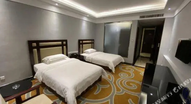 Yangchun Haiyue Bay Business Hotel, Boek Hotel Hotels in Guangdong met parkeren, Parkeren