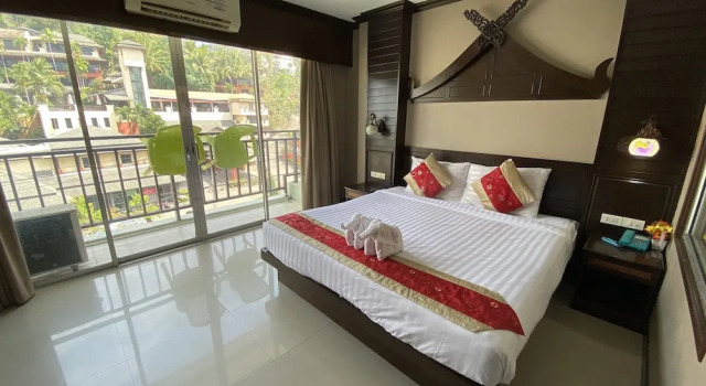 Номер Deluxe с балконом Lemongrass Hotel