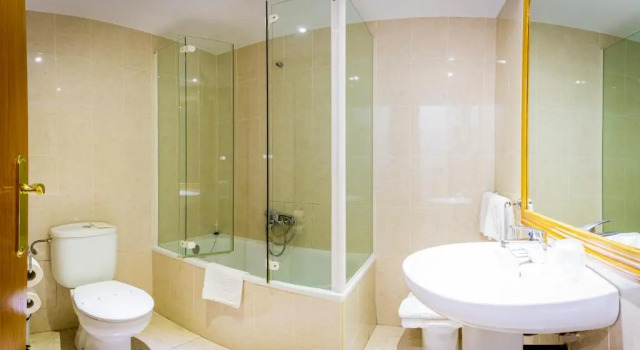 Двухместный номер Standard Hotel Les Neus