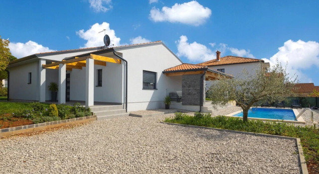 Stunning Home in Novigrad With Outdoor Swimming Pool, Wifi and 3 Bedrooms, Varaa Hotelli Bužinija Istria