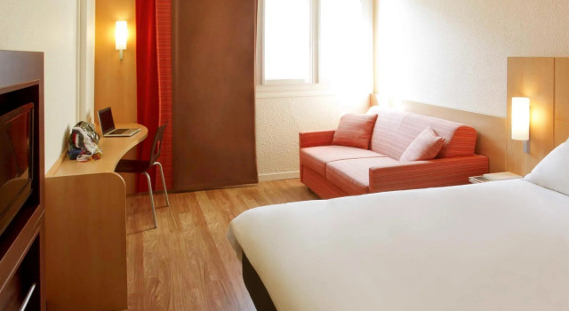 Двухместный номер Standard Ibis Roanne Le Coteau Hotel Restaurant