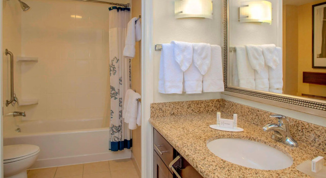 Двухместный люкс c 1 комнатой Residence Inn Marriott Chester