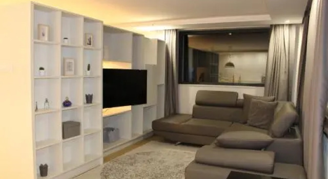 Strasbourg Entzheim, Book Apartment  