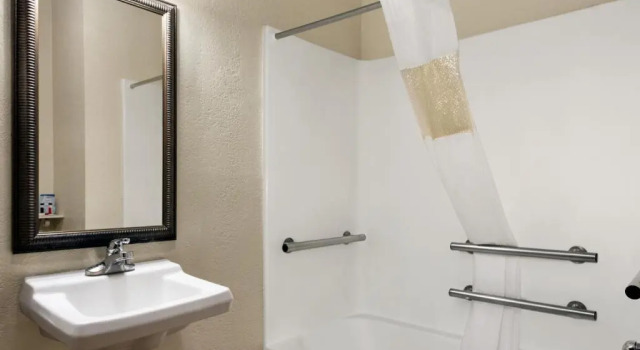 Номер Standard Baymont by Wyndham Elizabethtown