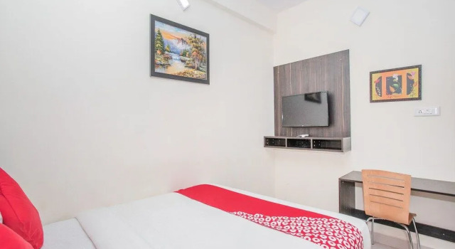 Manyata Palace, Book Hotel Hoteller i Bangalore med parkering, Parkering